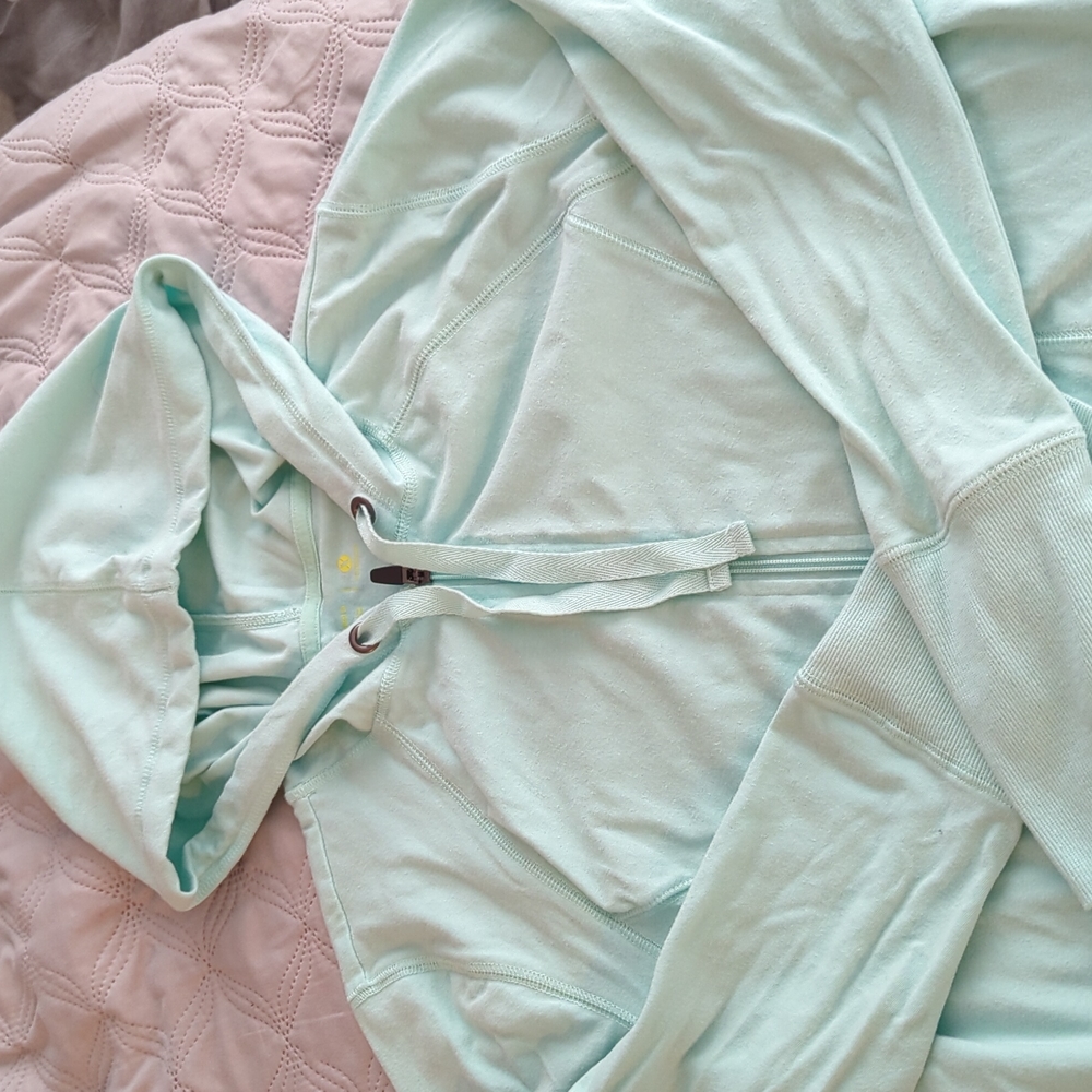 EUC xersion zip up jacket - small